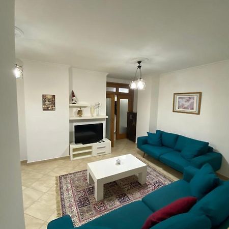 Chlo Apartment 3 Tiranë Luaran gambar