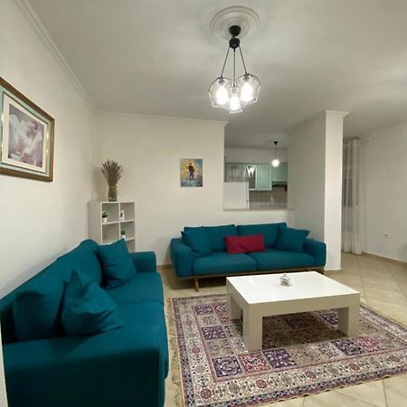 Chlo Apartment 3 Tiranë Luaran gambar