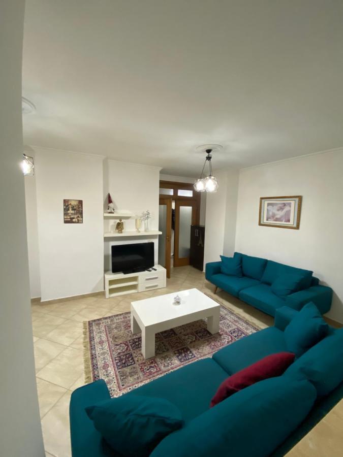 Chlo Apartment 3 Tiranë Luaran gambar