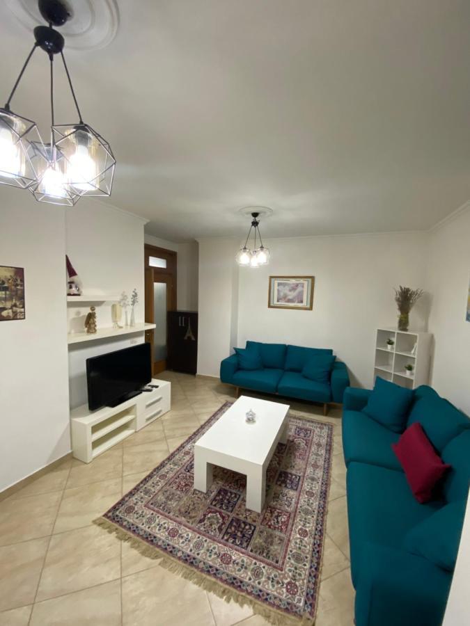 Chlo Apartment 3 Tiranë Luaran gambar