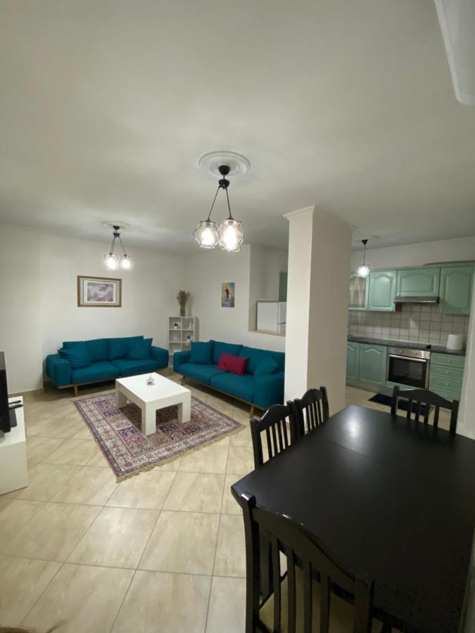 Chlo Apartment 3 Tiranë Luaran gambar