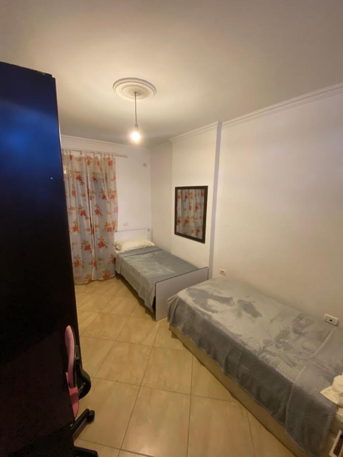Chlo Apartment 3 Tiranë Luaran gambar