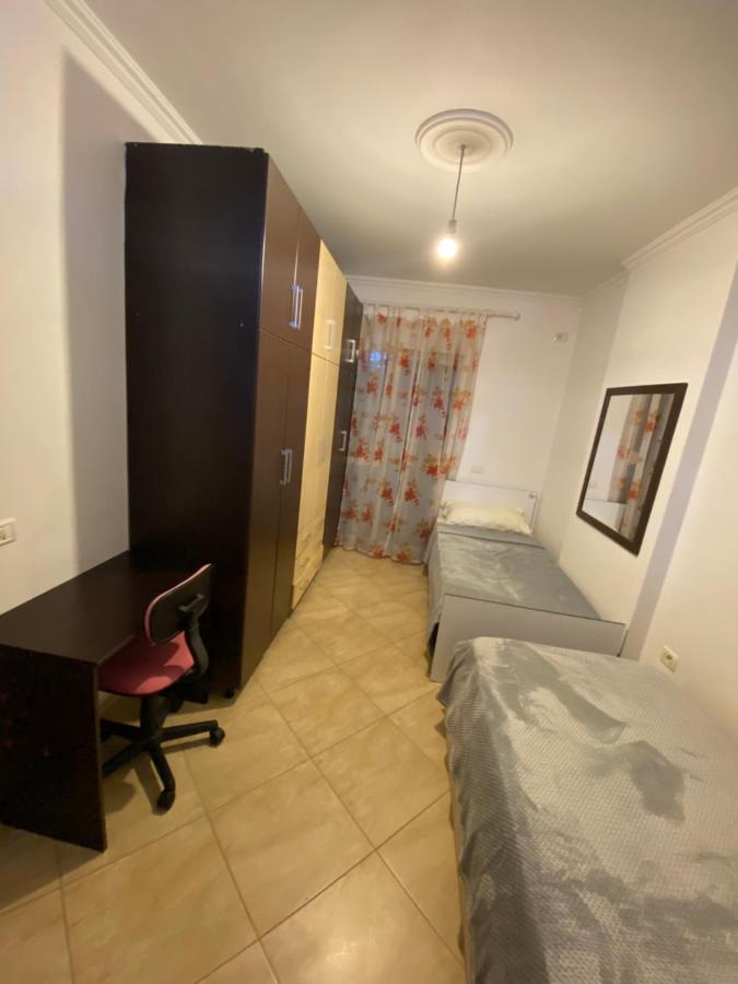 Chlo Apartment 3 Tiranë Luaran gambar