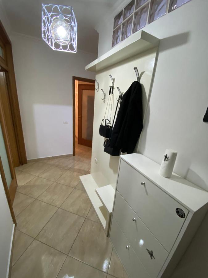 Chlo Apartment 3 Tiranë Luaran gambar
