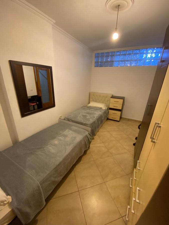 Chlo Apartment 3 Tiranë Luaran gambar