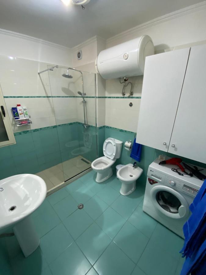 Chlo Apartment 3 Tiranë Luaran gambar